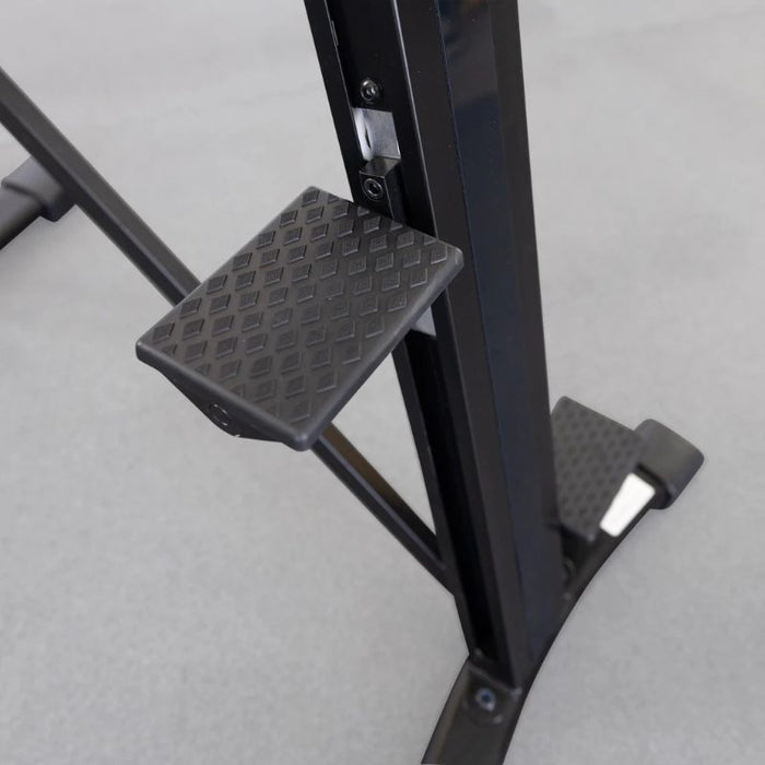 Best Fitness Mountain Climber BFMC10 - foot pedal and frame detail