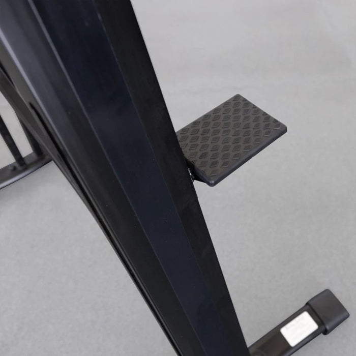 Best Fitness Mountain Climber BFMC10 - foot pedal detail closeup