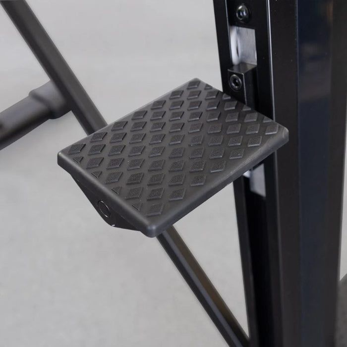 Best Fitness Mountain Climber BFMC10 - foot plate closeup detail