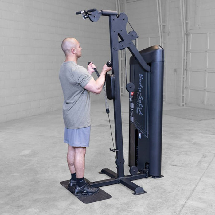 Body-Solid Pro Clubline Series 2 Bicep and Tricep Machine S2BTPX demo man bicep curl