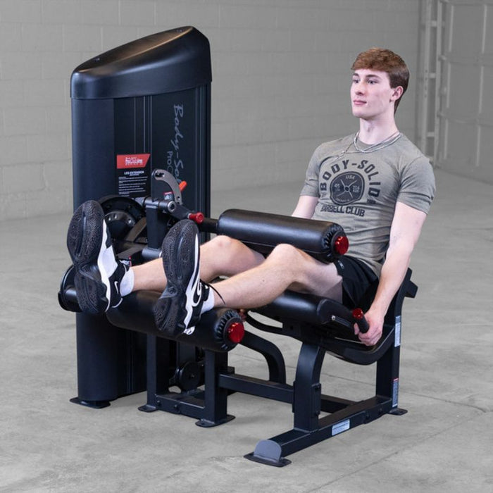 Body-Solid Pro Clubline Series 2 Leg Extension S2LECX demo man leg extension