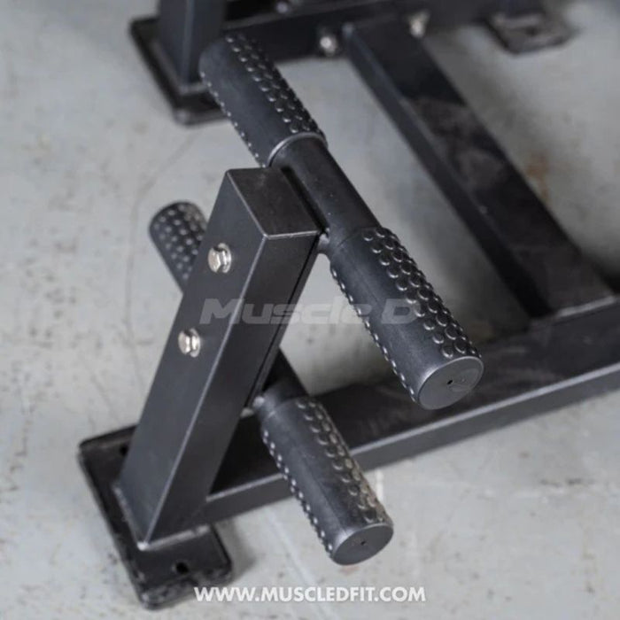 Muscle D Classic V2 Back Ab foot pegs stability closeup