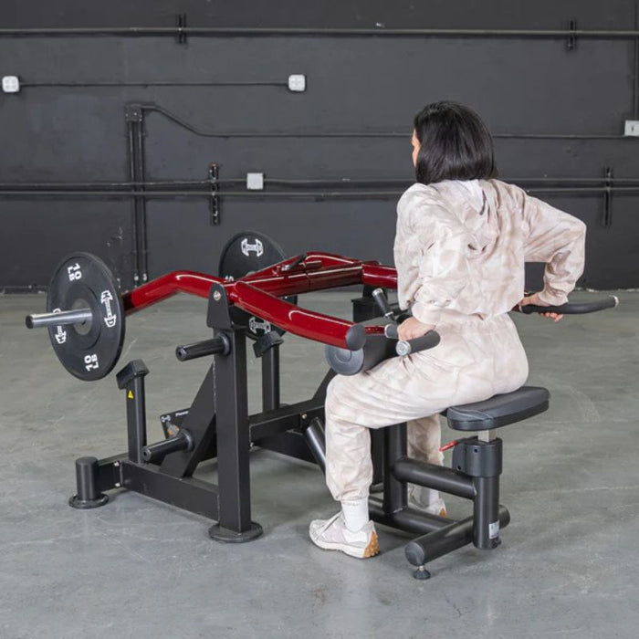 Muscle D Power Leverage V2 Iso-Lateral Dip female demonstration side angle