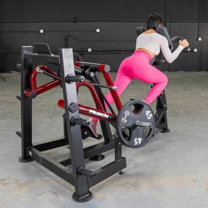 Muscle D Power Leverage V2 Iso Lateral Sprinter female sprint position